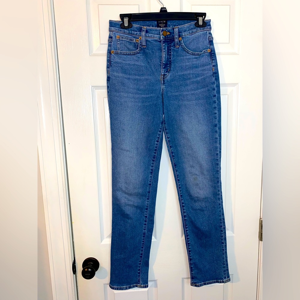 J. Crew Essential Straight Jeans. Size 25T